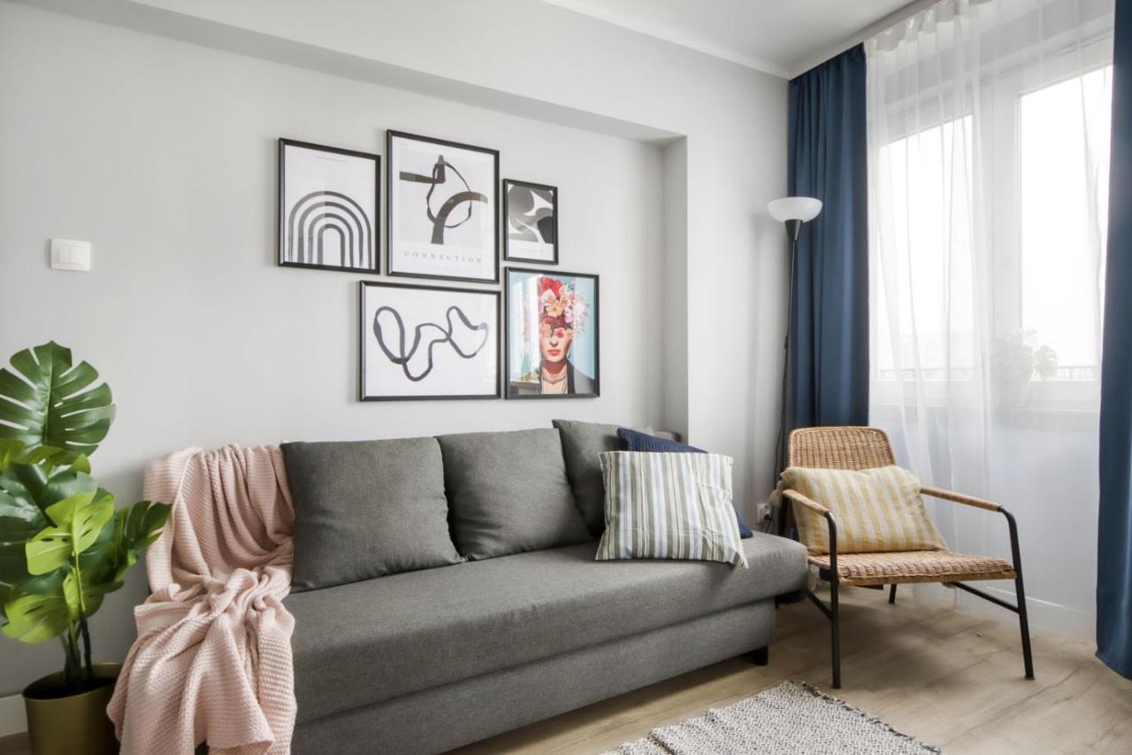Apartments Centre By Arrenda Warsawa Bagian luar foto