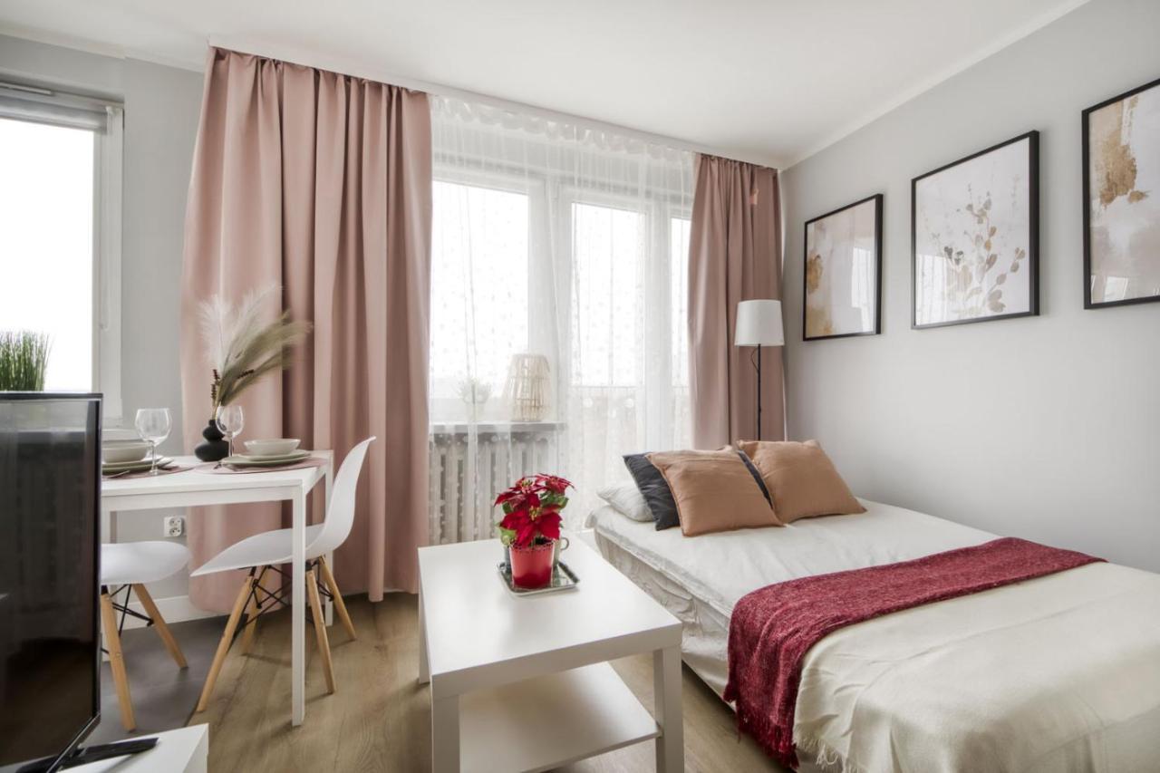 Apartments Centre By Arrenda Warsawa Bagian luar foto