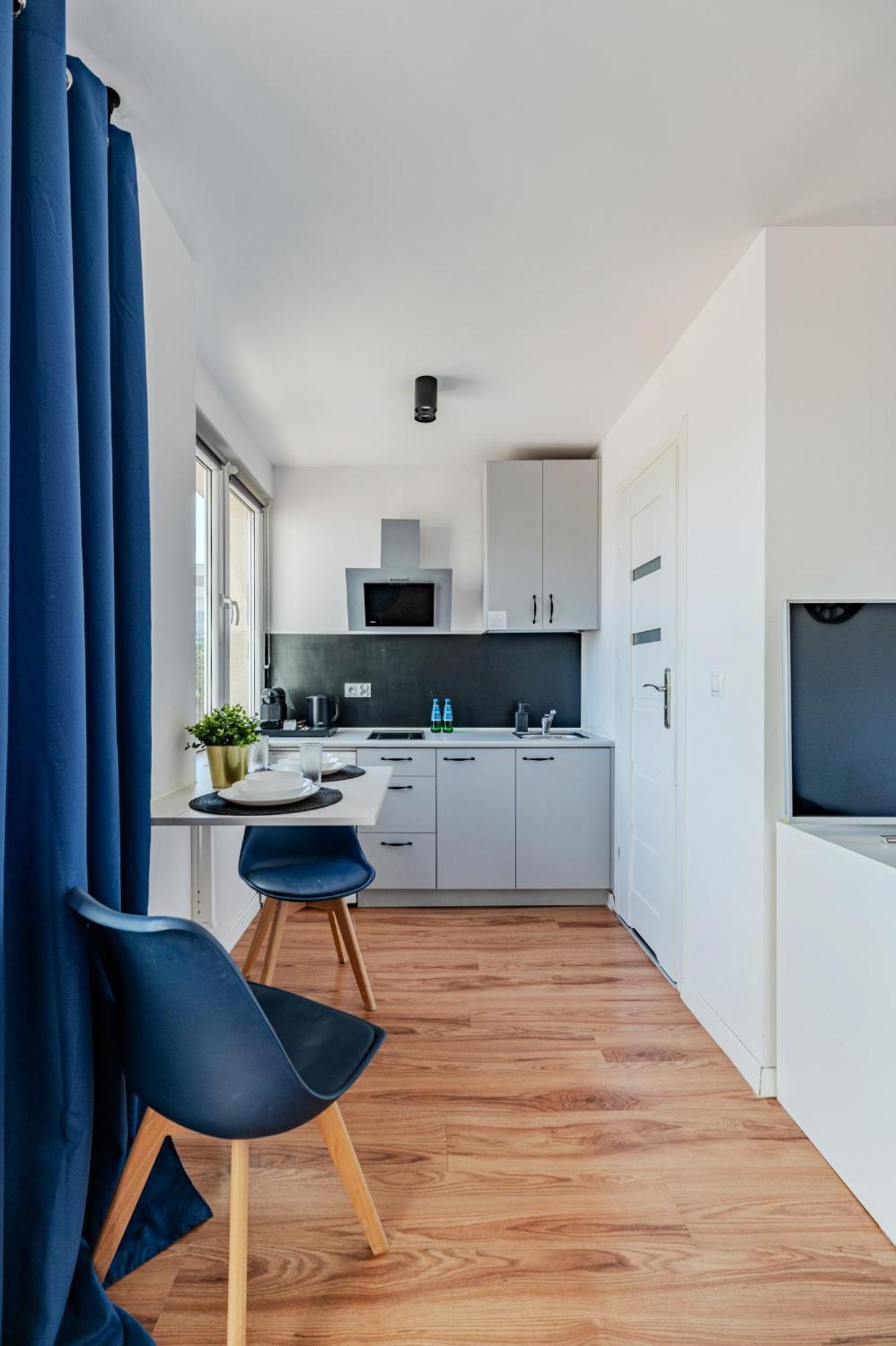 Apartments Centre By Arrenda Warsawa Bagian luar foto