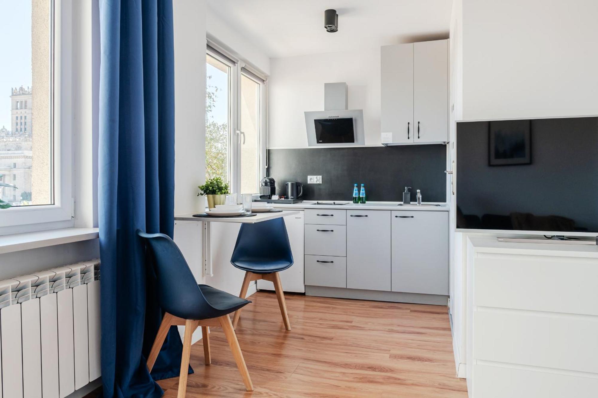 Apartments Centre By Arrenda Warsawa Bagian luar foto