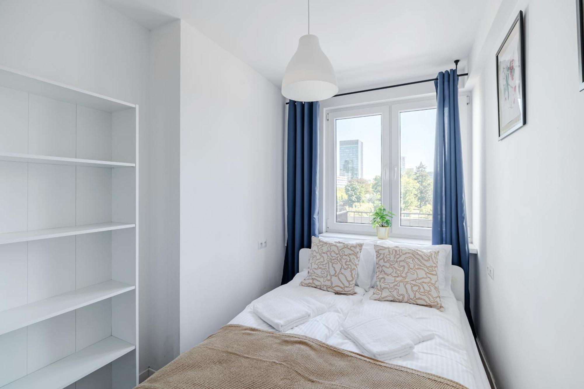 Apartments Centre By Arrenda Warsawa Bagian luar foto