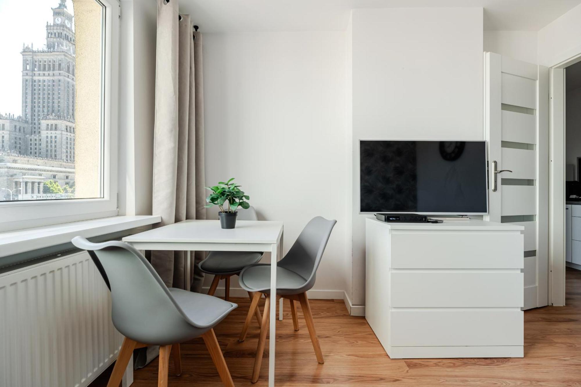 Apartments Centre By Arrenda Warsawa Bagian luar foto